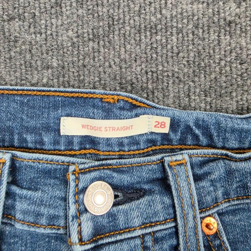 Levis Wedgie Straight Jeans Women's 28 High Rise Button Fly Stretch Denim Blue